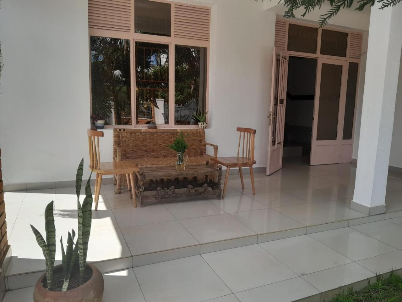 Omx Hotel Kimi Kigali Exterior photo