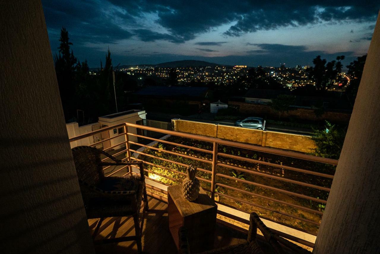 Omx Hotel Kimi Kigali Exterior photo